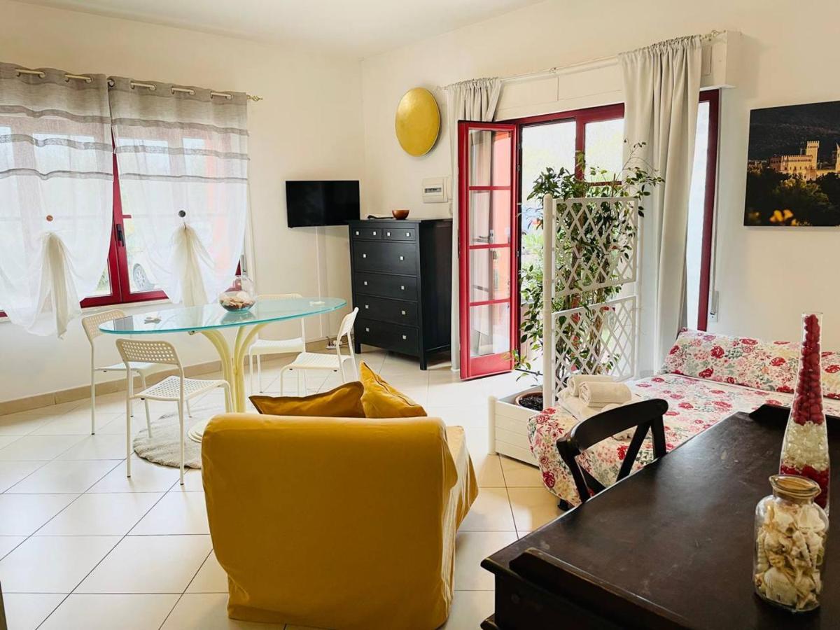 Regina Del Mare Holiday Apartments Tirrenia Ngoại thất bức ảnh
